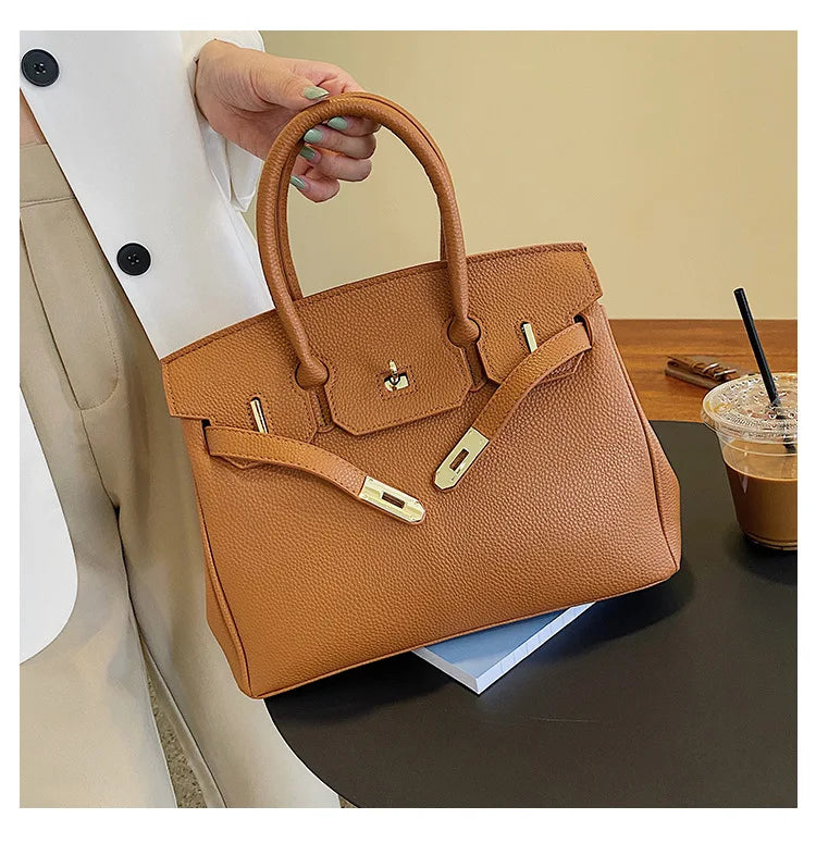 The Viera Bag — Where Function Meets Fashion.