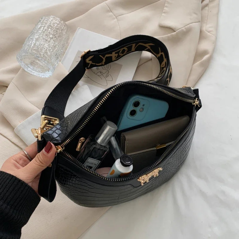 The Elara Crossbody — Minimal. Modern. Effortlessly You.