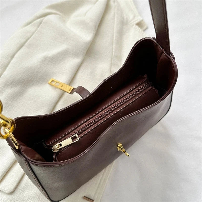 The Elara Slim Crossbody — Elegant. Minimalist. Versatile.