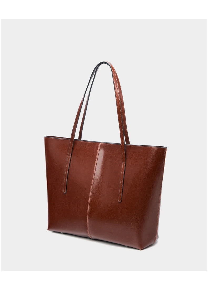 The Andara Tote — Grounded Luxury. Made to Carry More.